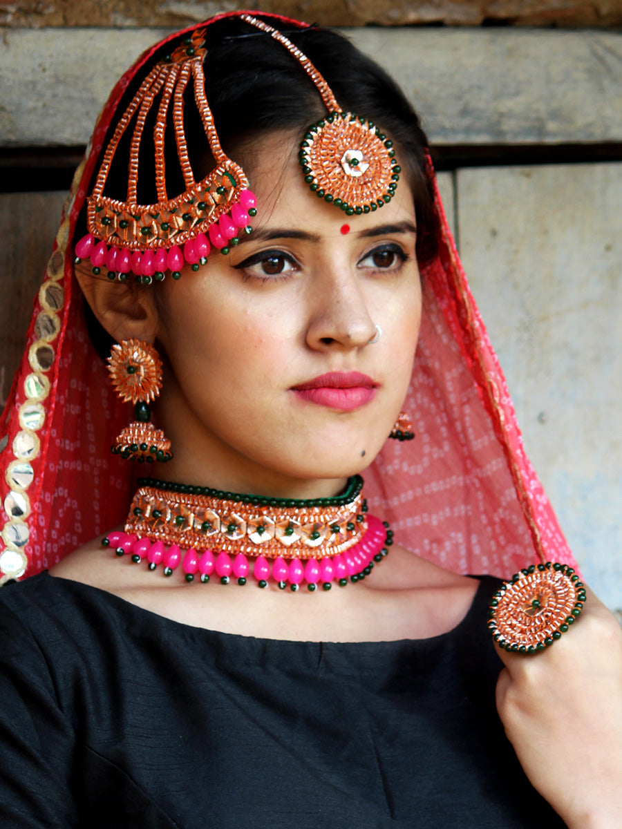 Meenakshi Gota-patti Jewellery Set, a contemporary and handcrafted maang tikka from our designer wedding collection of Kundan, gota, zari, pearl maang tikkas for women online.