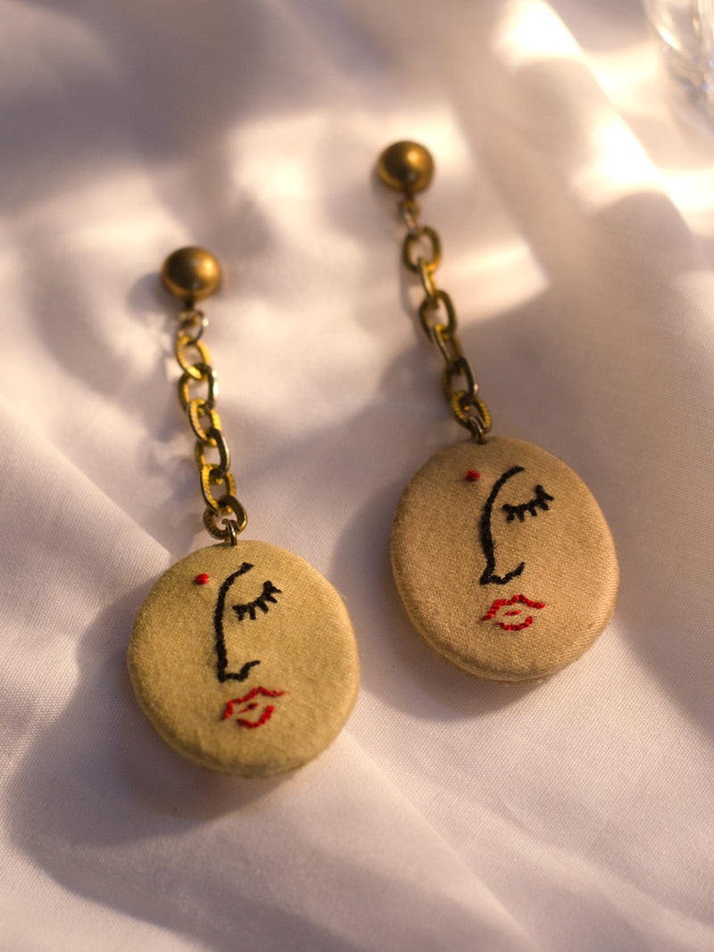 Minimal Abstract Earrings (Beige)